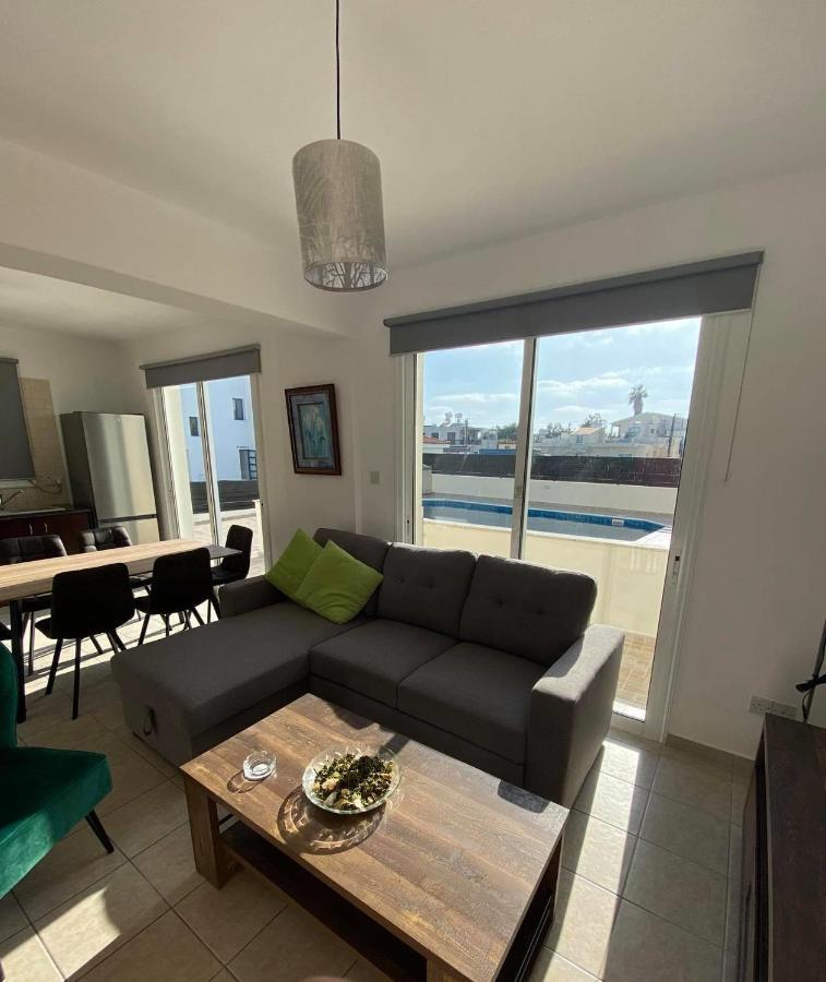 Cosy Apartment In Kato Paphos With Pool Access Eksteriør billede